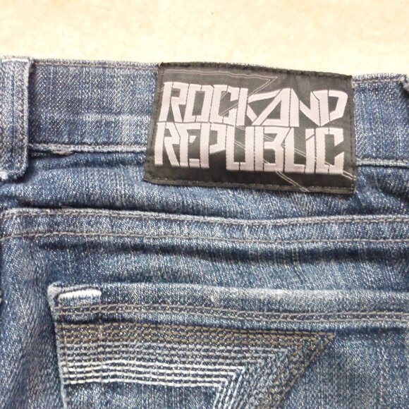 ROCK & REPUBLIC "Berlin" skinny leg dark wash jeans - Picture 14 of 15
